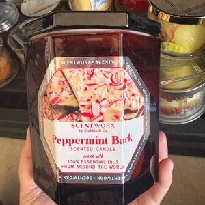 ScentWorx Peppermint Bark Scented Candle - Red